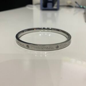 Pulsera T&Co. con 6 Brillantes